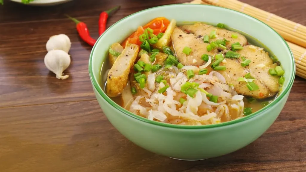 Bún sứa - Món ăn không thể chối từ khi đến Nha Trang
